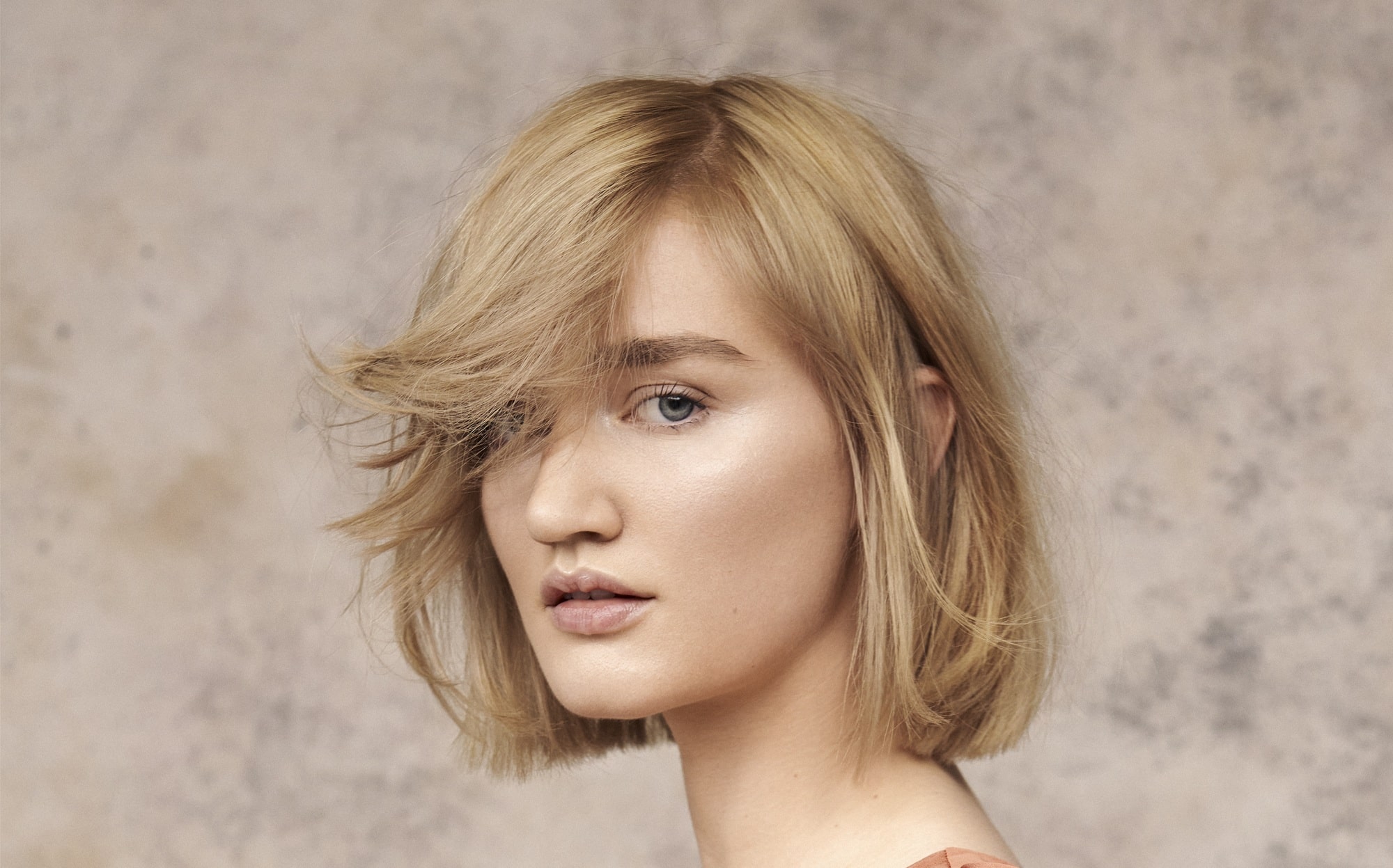 Blonde bob